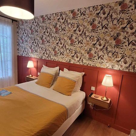 A L'Ombre De La Treille -Proche Saint-Emilion Bed & Breakfast Exterior photo